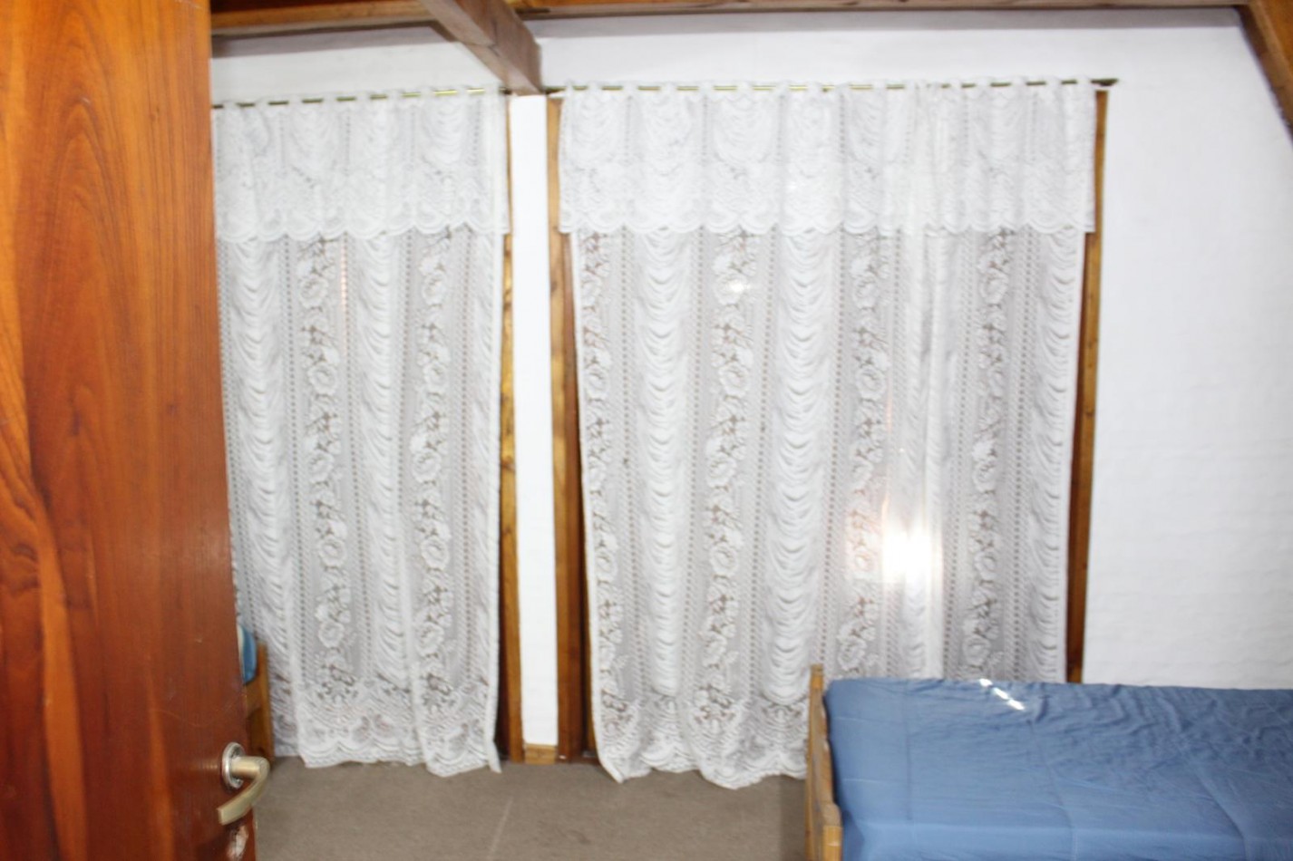 EN ALQUILER CASA 7 AMBIENTES PARA HASTA 14 PERSONAS - VILLA GESELL