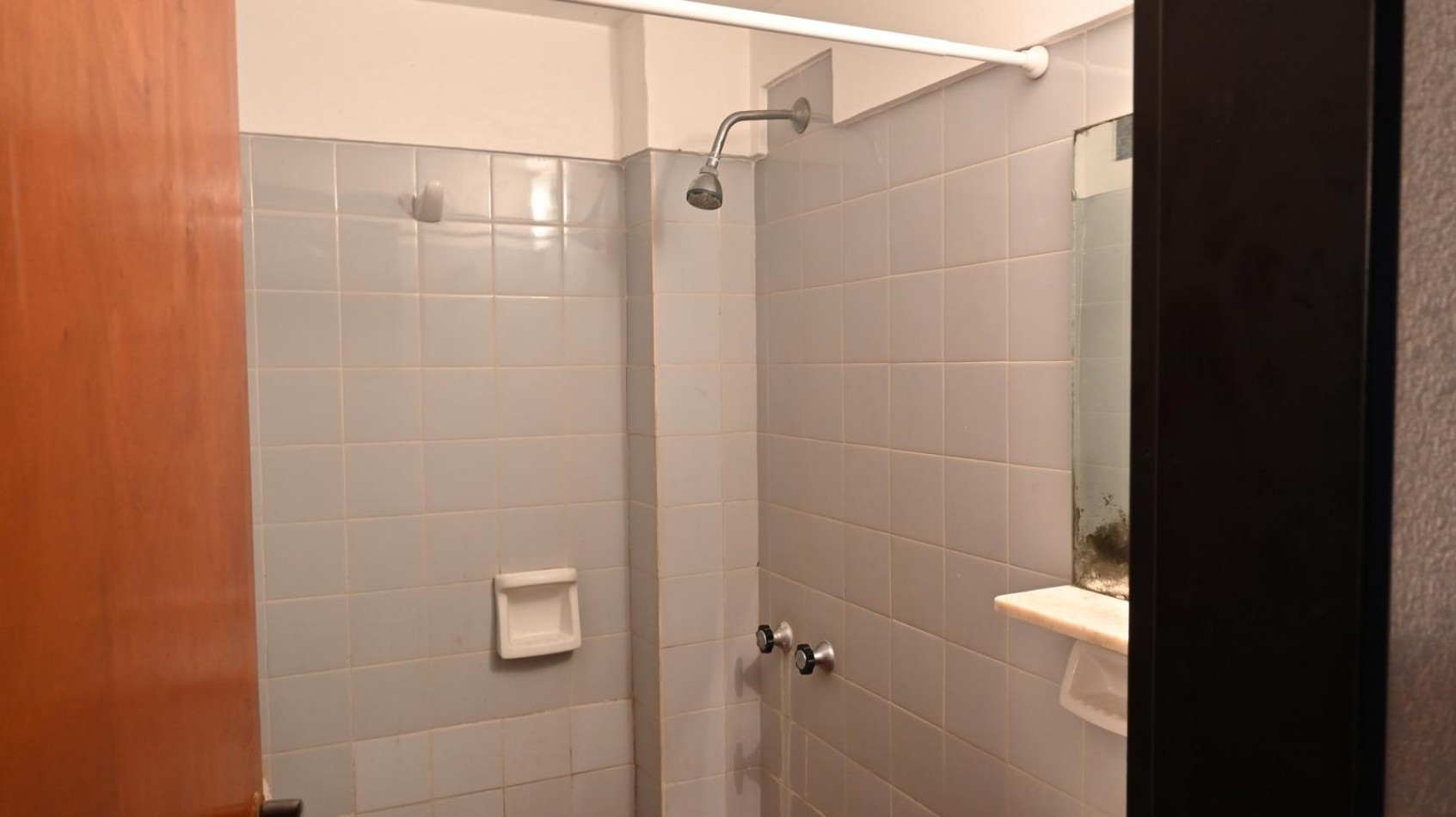 A LA VENTA DUPLEX DE 4 AMBIENTES EN BARRIO NORTE, VILLA GESELL