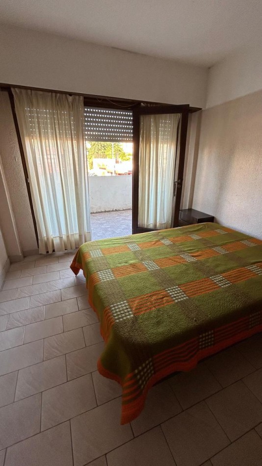A LA VENTA DEPARTAMENTO DE 2 AMBIENTES FRENTE A PLAZA PRIMERA JUNTA, VILLA GESELL