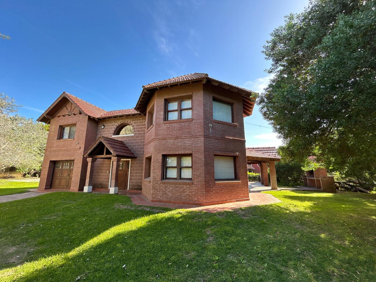 CASA EN VENTA EN LAS GAVIOTAS 
