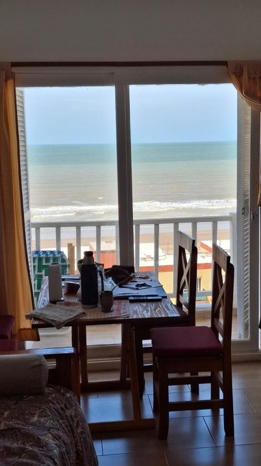 ALQUILER TEMPORARIO DEPARTAMENTO FRENTE AL MAR EN VILLA GESELL