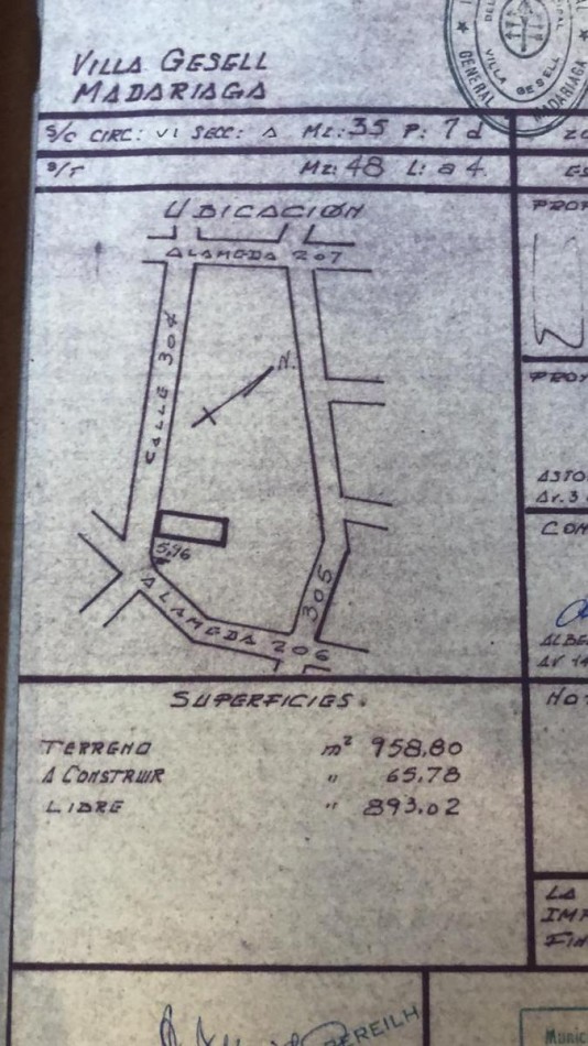 A LA VENTA CASA DE 4 AMBIENTES 