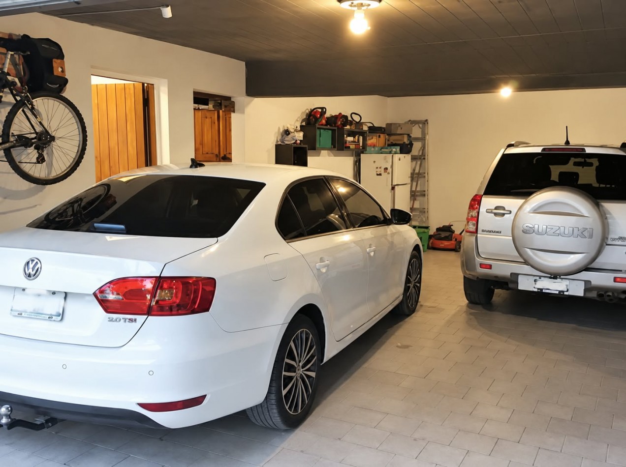 A LA VENTA CASA 4 AMBIENTES CON VISTA AL GOLF - VILLA GESELL