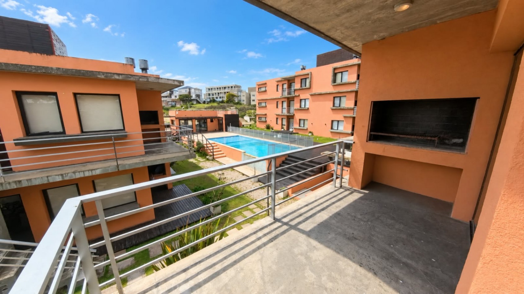 APARTAMENTO CON PISCINA ZONA SUR 