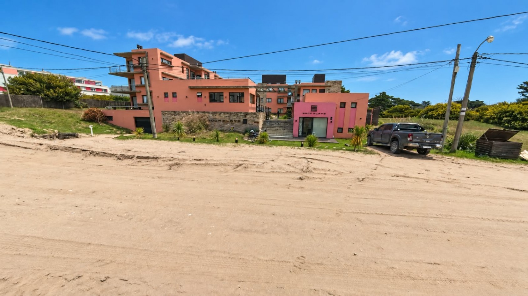 APARTAMENTO CON PISCINA ZONA SUR 