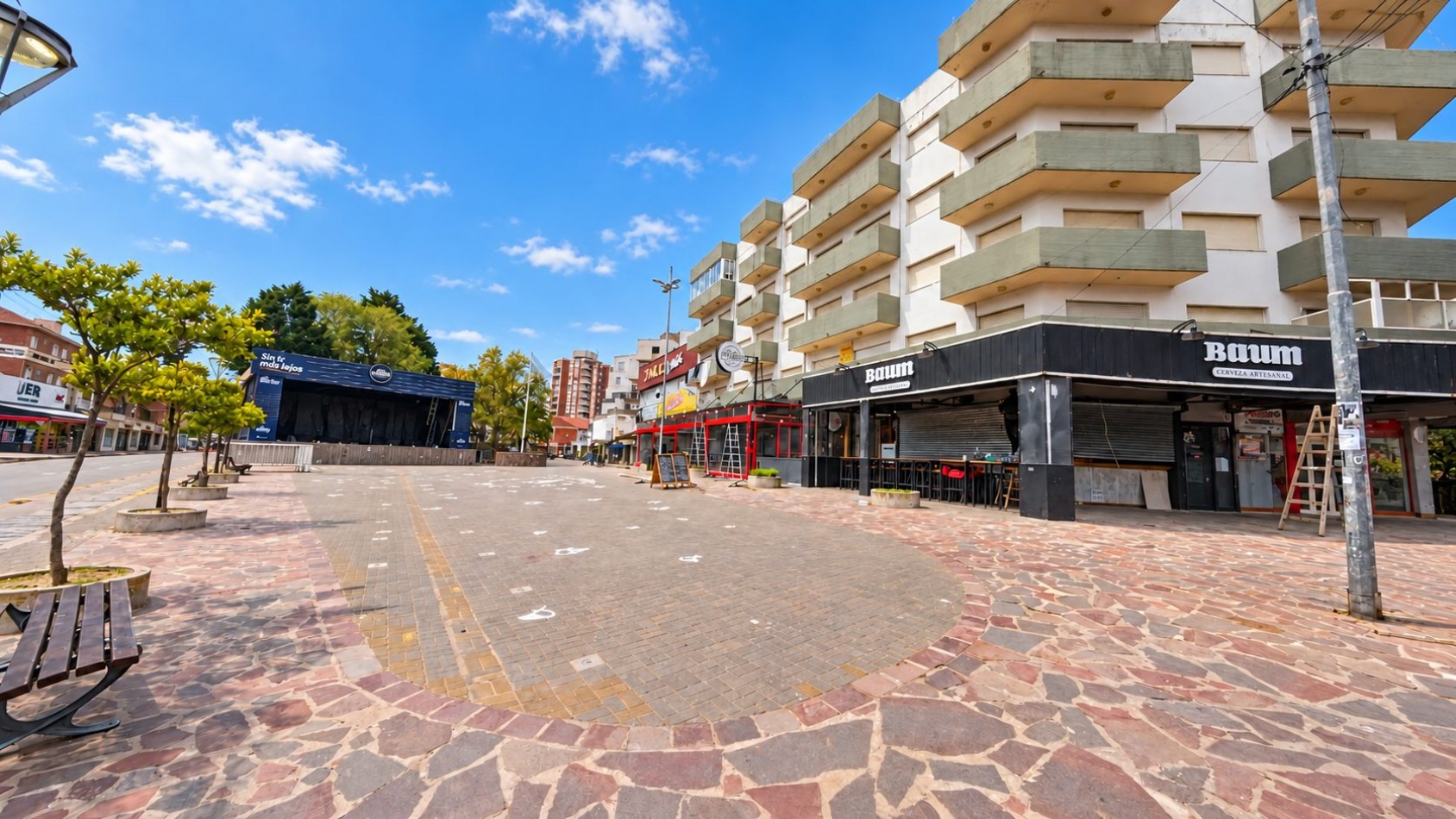 EN ALQUILER DEPARTAMENTO EN PLENO CENTRO VILLA GESELL