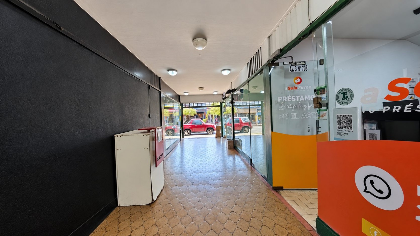 A LA VENTA LOCAL COMERCIAL EN VILLA GESELL
