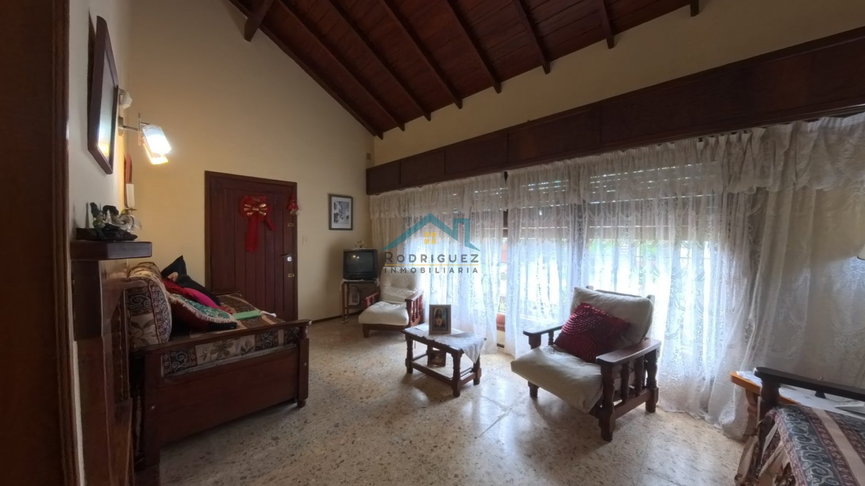 CASA EN ALQUILER TEMPORARIO BARRIO NORTE VILLA GESEL