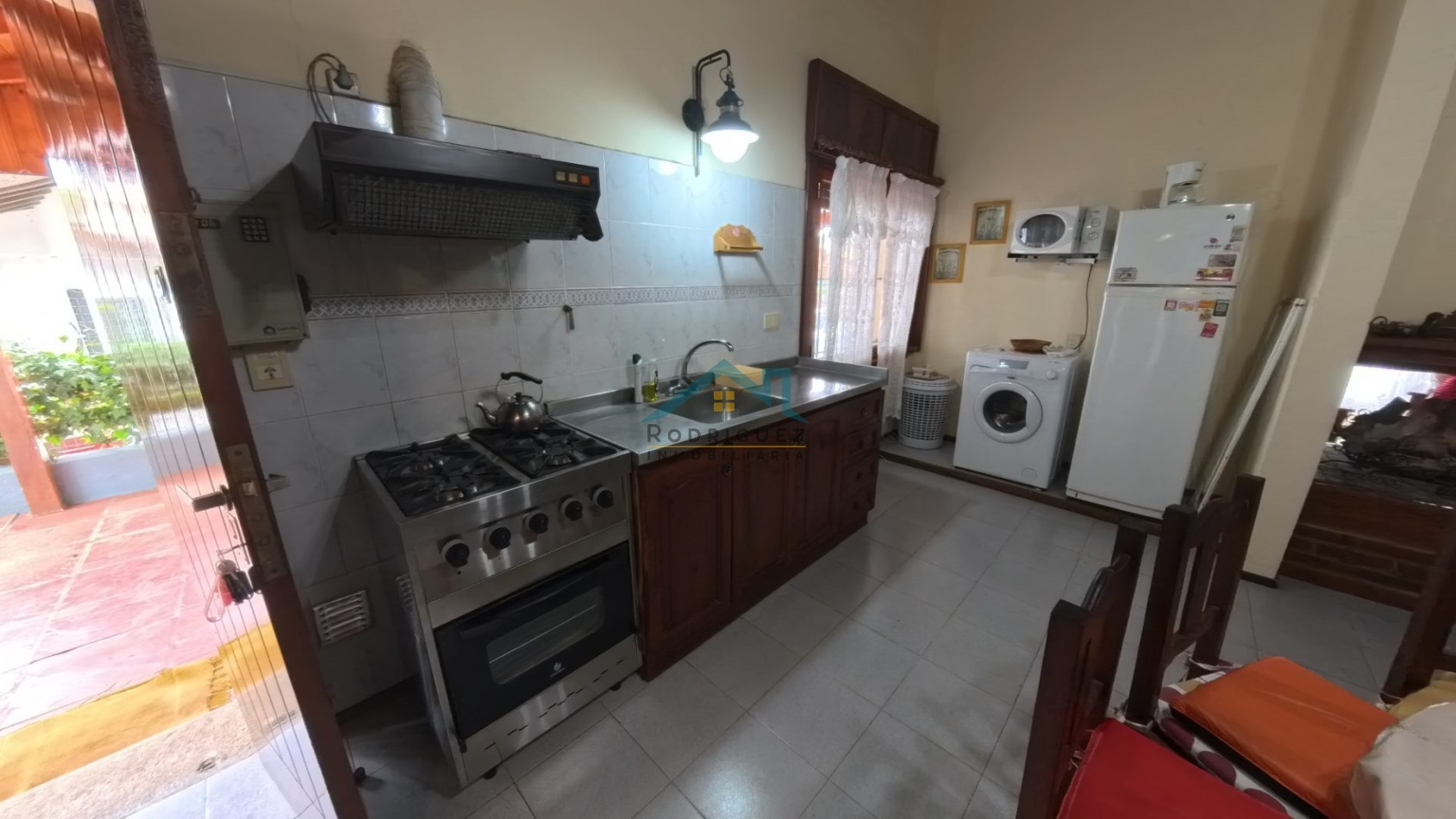CASA EN ALQUILER TEMPORARIO BARRIO NORTE VILLA GESEL