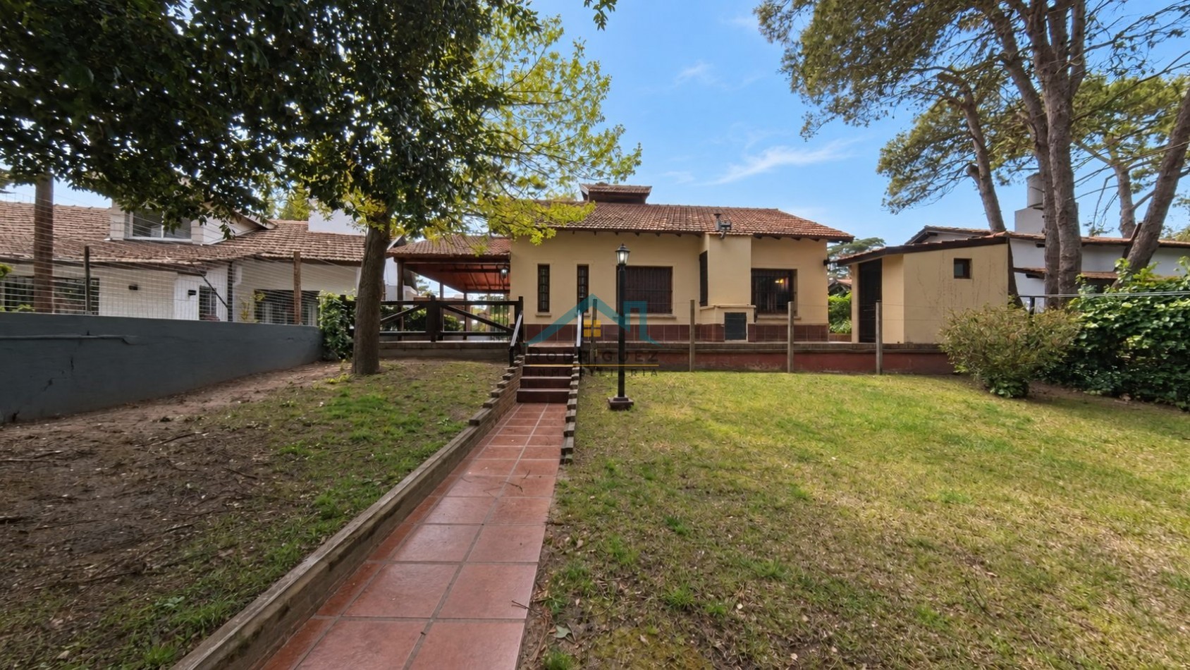 CASA EN ALQUILER TEMPORARIO BARRIO NORTE VILLA GESEL