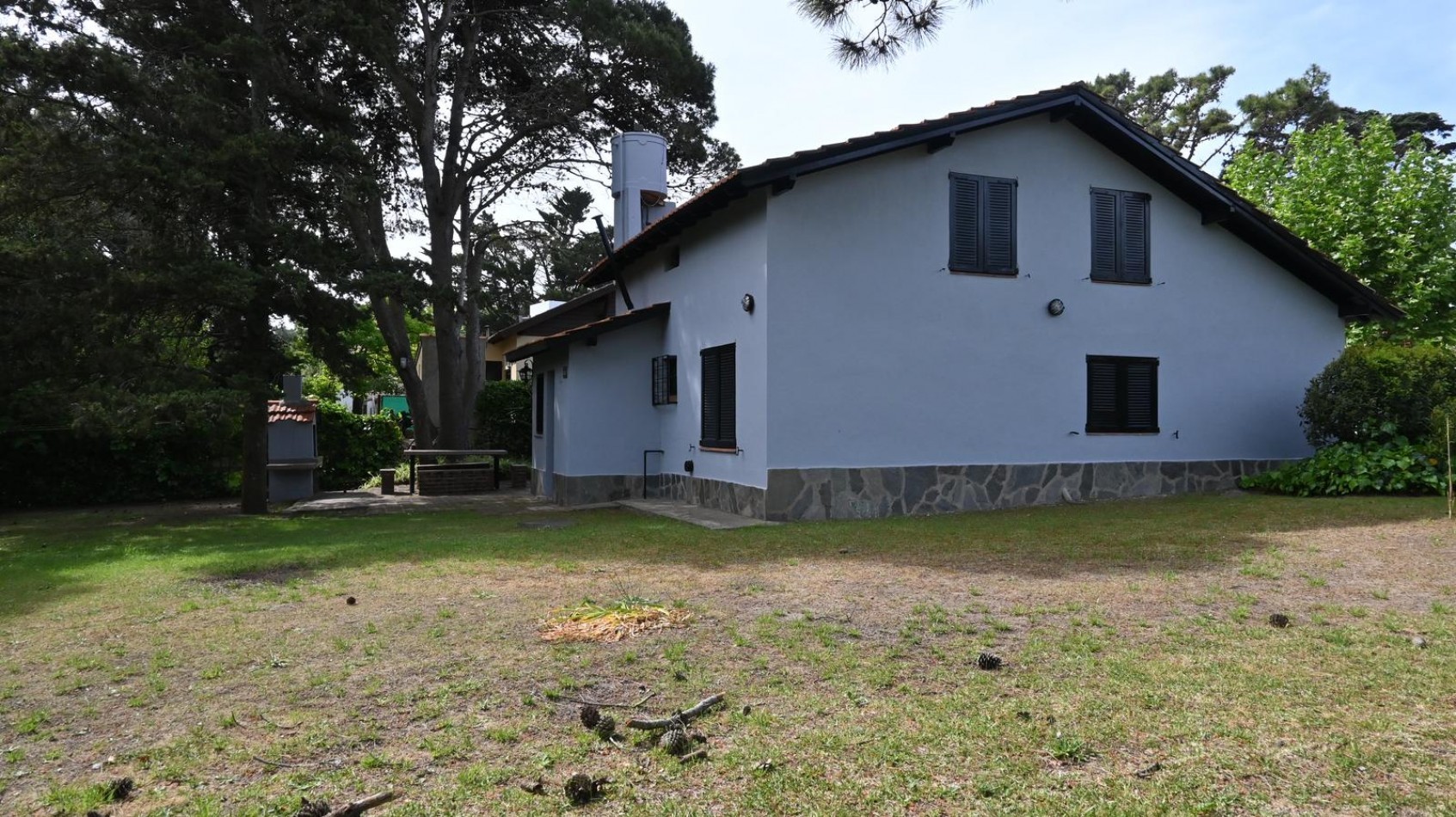 HERMOSA CASA EN ALQUILER TEMPORARIO EN BARRIO NORTE VILLA GESELL