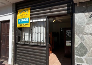 EN VENTA LOCAL COMERCIAL CON DEPARTAMENTO EN BLOC