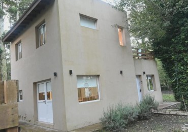 A LA VENTA - CASA 3 AMBIENTES EN MAR AZUL - PUNTA INDIO Y CALLE 36